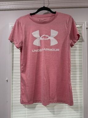 Under Armour Shirt Pink Womens Medium Loose Fit Heat Gear